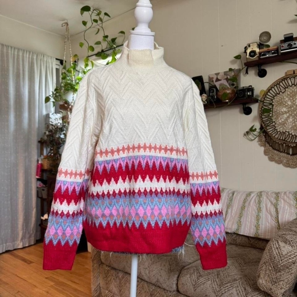 St Johns Bay Mock Neck Fair Isle Cable Knit Sweater Cream Red Blue Metallic L